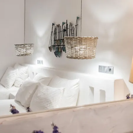 Blue Waves & - To Kyma *