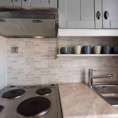 Blue Waves & - To Kyma Drios