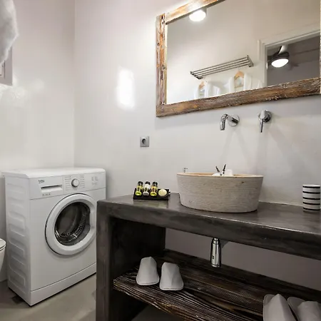 Blue Waves & - To Kyma Drios