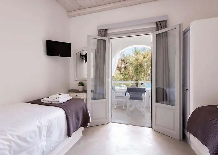 Blue Waves & - To Kyma *