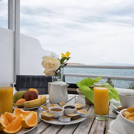 Blue Waves & - To Kyma *